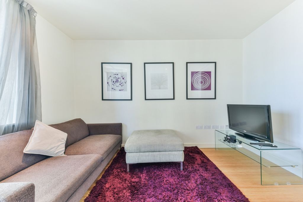 Property photo 3 of 14 Living Area