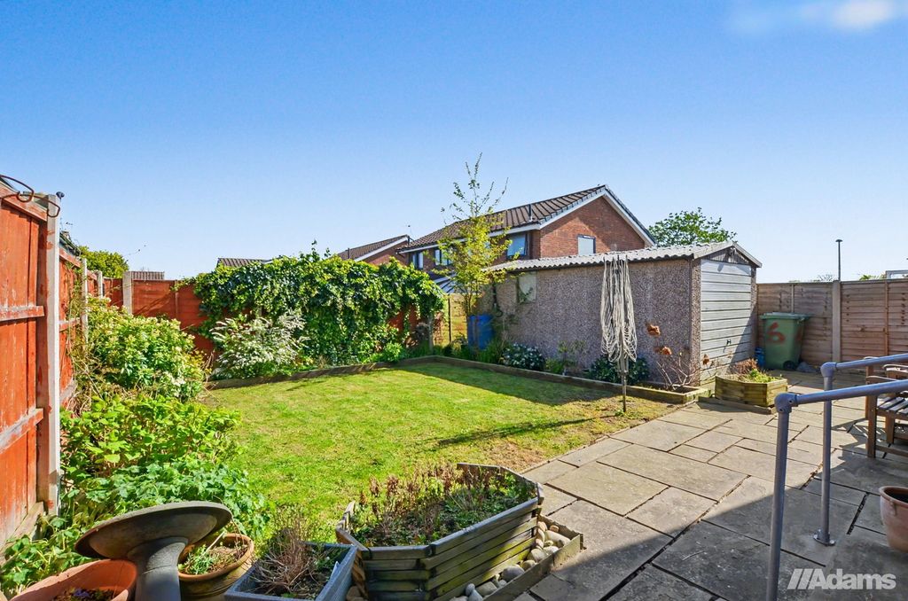 Property photo 2 of 21