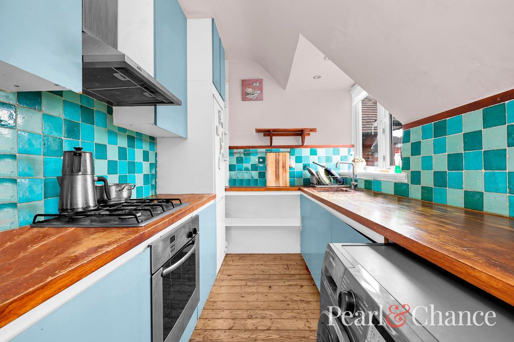 Property photo 2 of 13