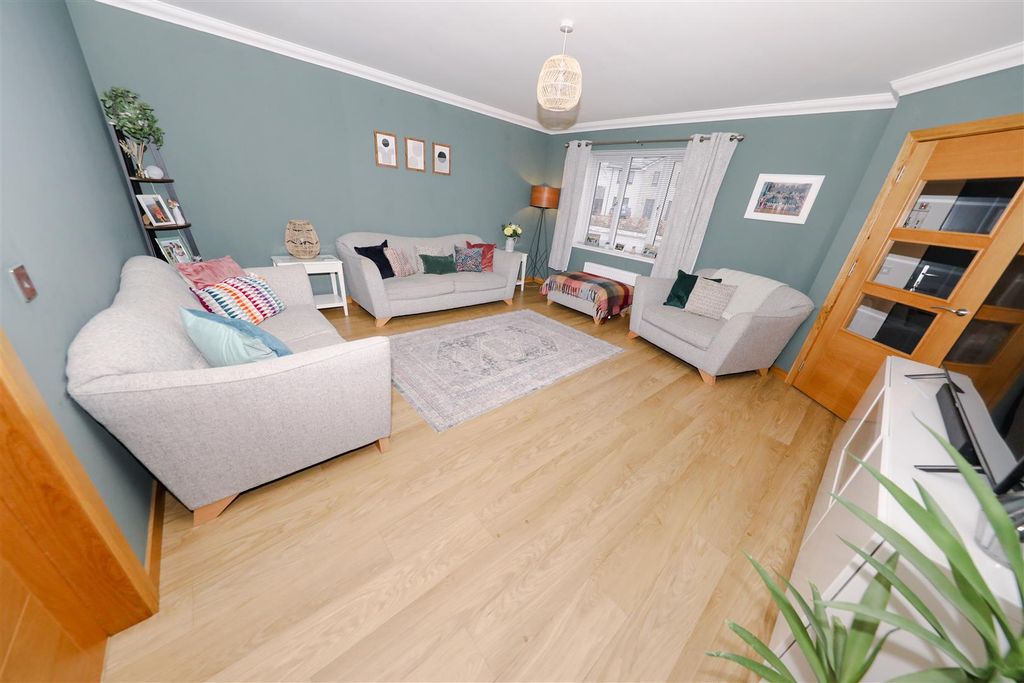 Property photo 2 of 21 B