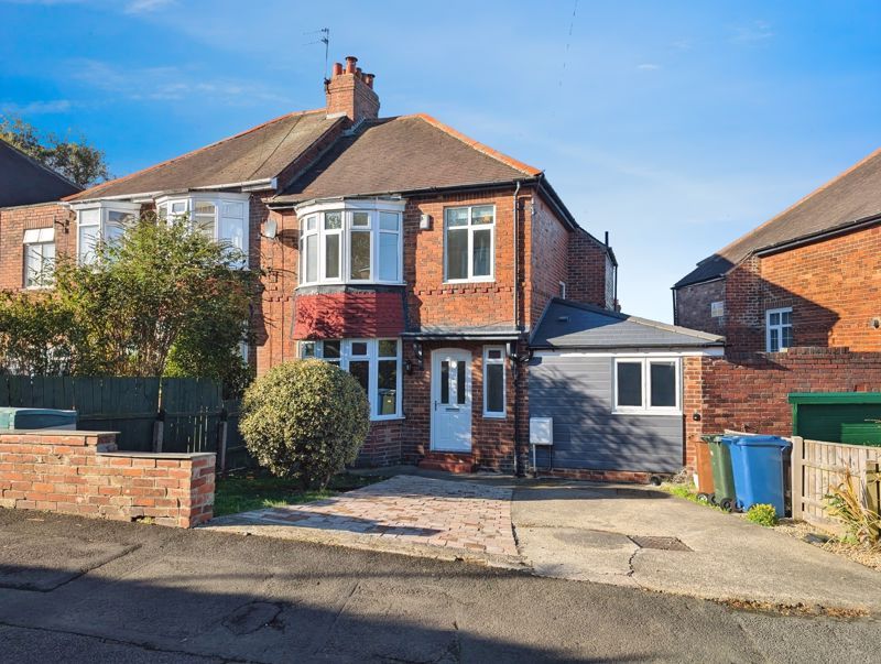 Property photo 1 of 12 Photo 8