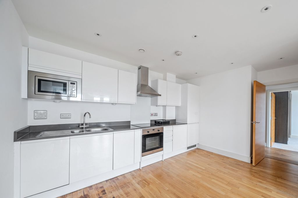 Property photo 2 of 8 2