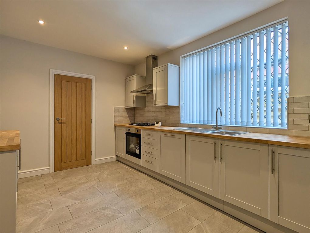 Property photo 3 of 24 7.Jpg