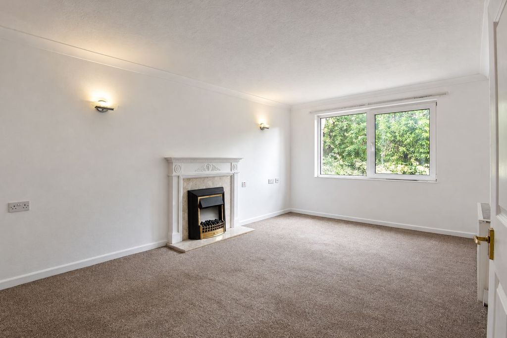 Property photo 2 of 5