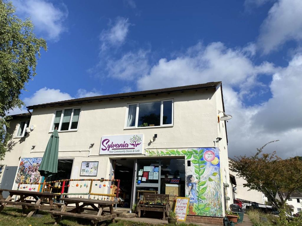 Property photo 1 of 5 Exterior