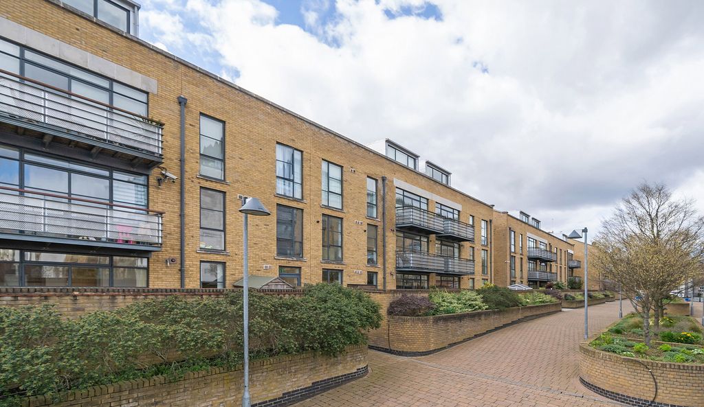 Property photo 2 of 15