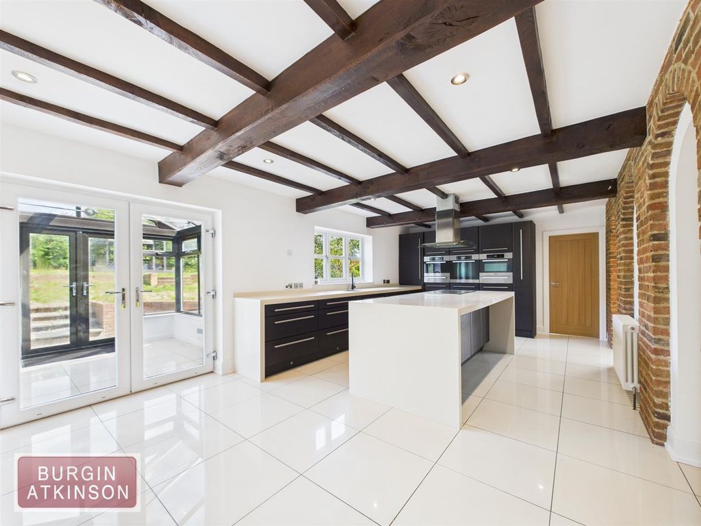 Property photo 2 of 45 Cam01619G0-Pr0149-Still029.Jpg