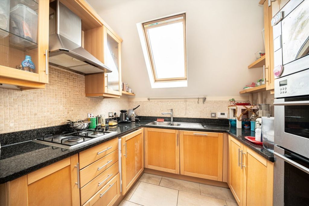 Property photo 3 of 7