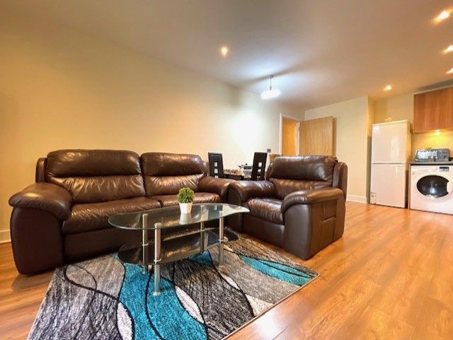 Property photo 3 of 11