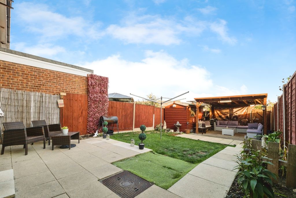 Property photo 3 of 16 Photo