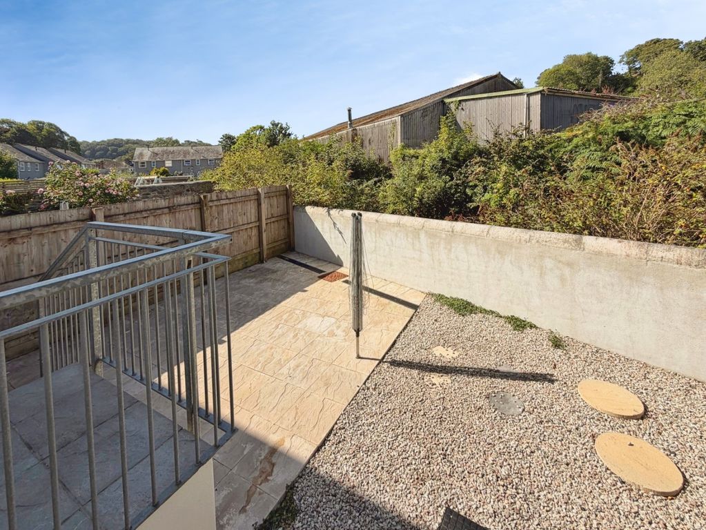 Property photo 2 of 18 5344415