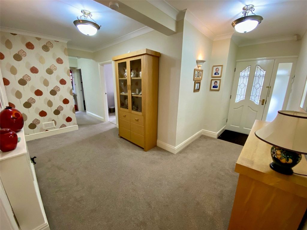 Property photo 3 of 62 Picture No. 41