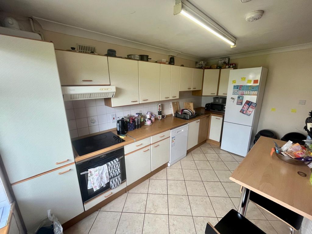 Property photo 1 of 14 Image
