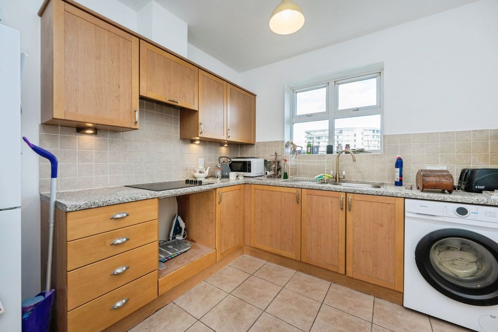 Property photo 2 of 14 Pbox-Img.Jpg