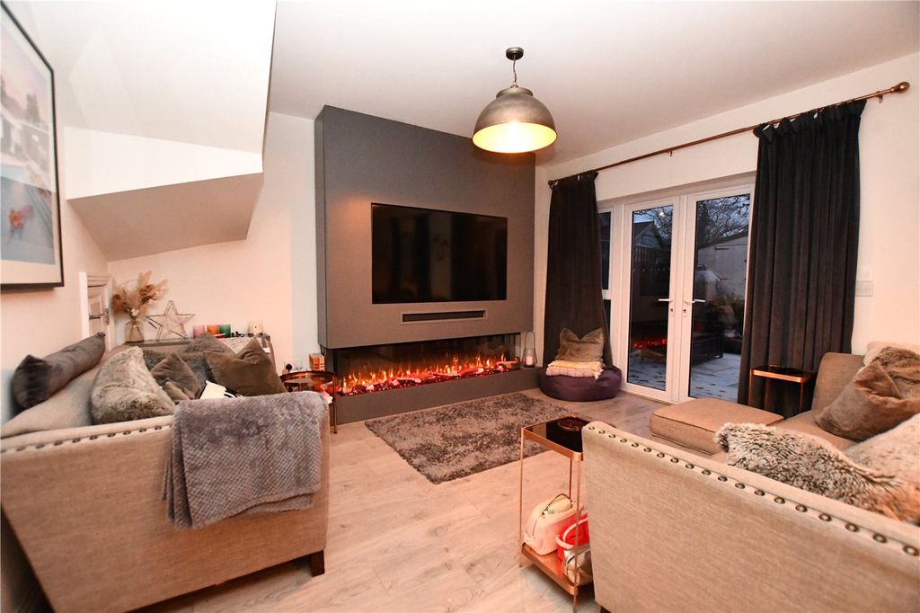 Property photo 3 of 11 Picture No. 06