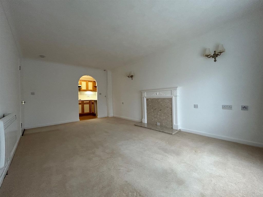 Property photo 3 of 9 7.Jpg