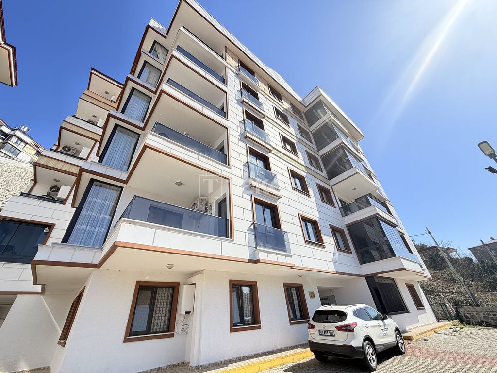 Property photo 3 of 18