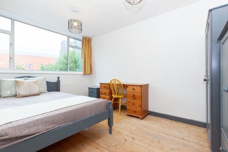 Property photo 3 of 12 Bedroom