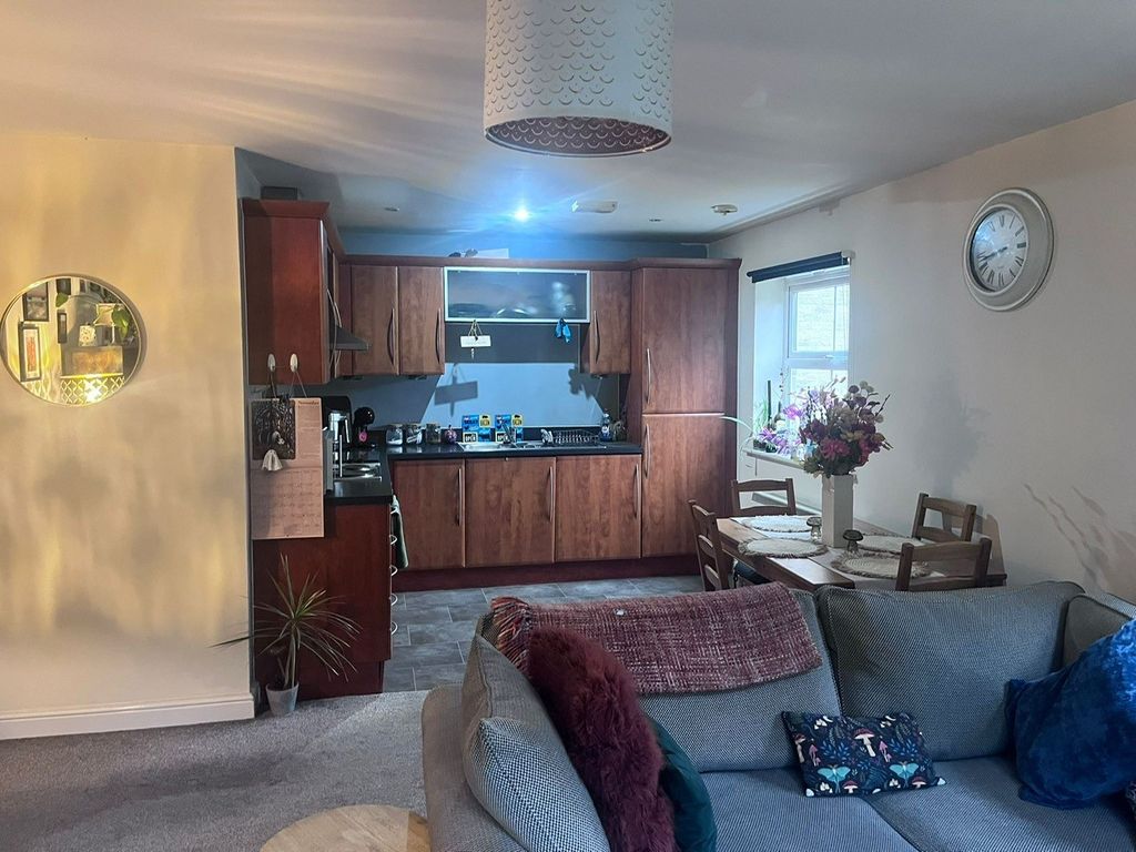 Property photo 3 of 9 Bedroom 1