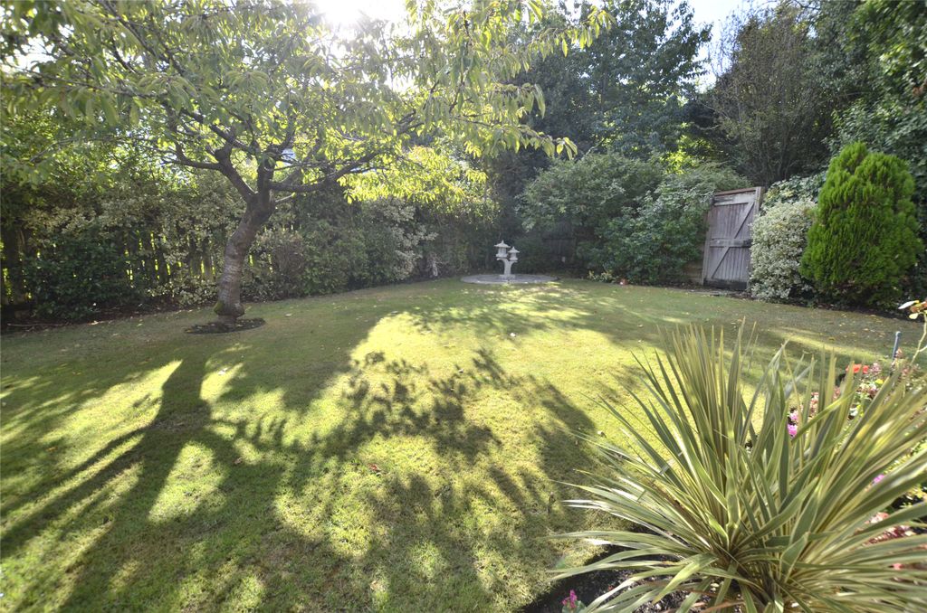 Property photo 1 of 14 Picture No. 12
