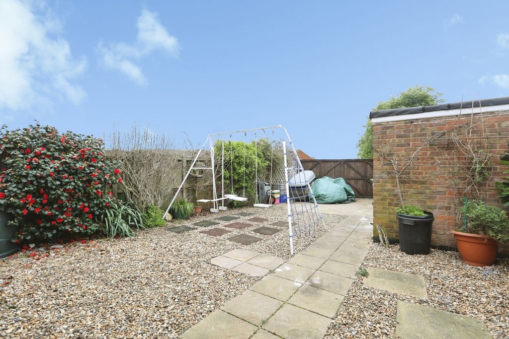 Property photo 3 of 19 Pbox-Img.Jpg
