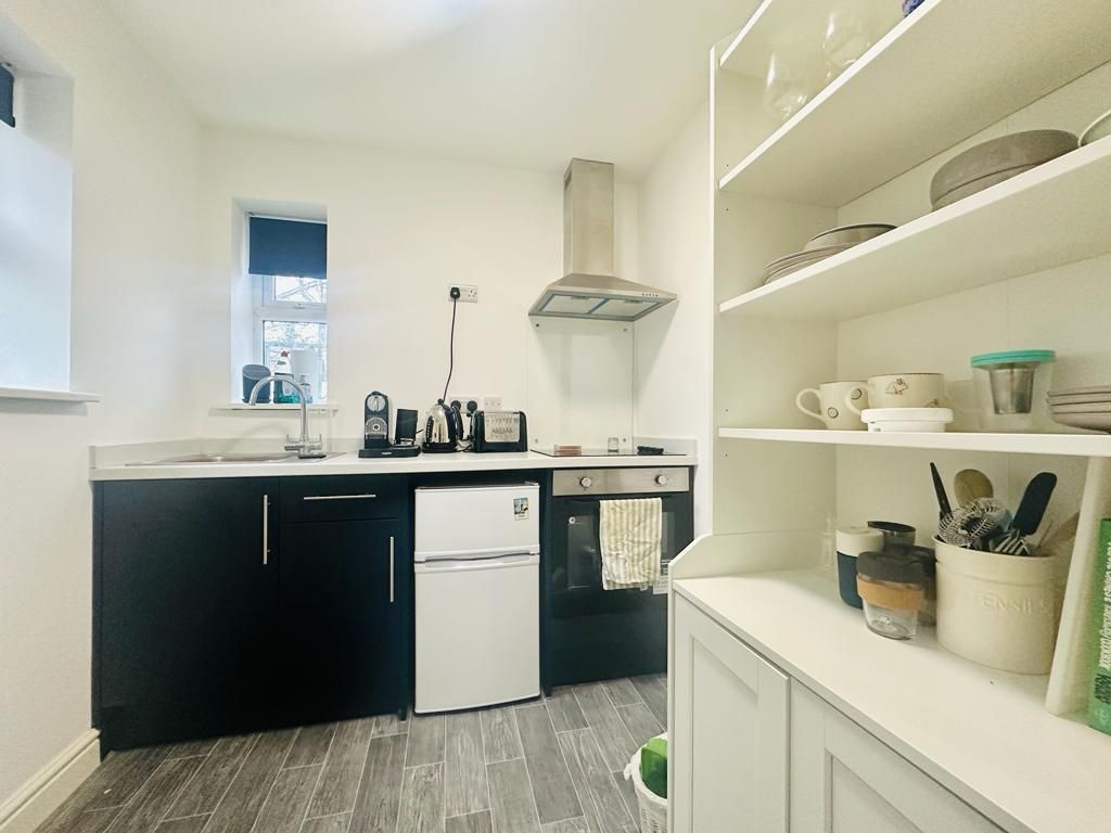 Property photo 2 of 5 Kitchen