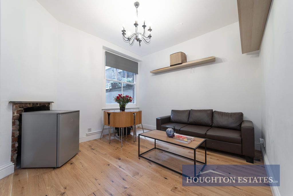 Property photo 2 of 10 Photo 3