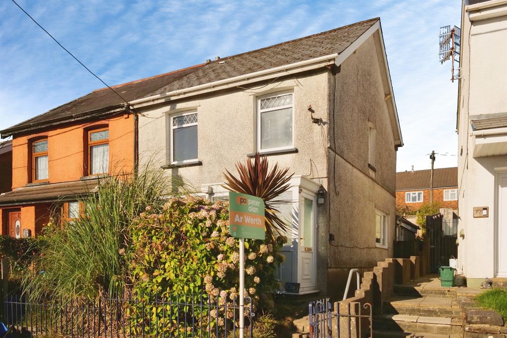 Property photo 1 of 25