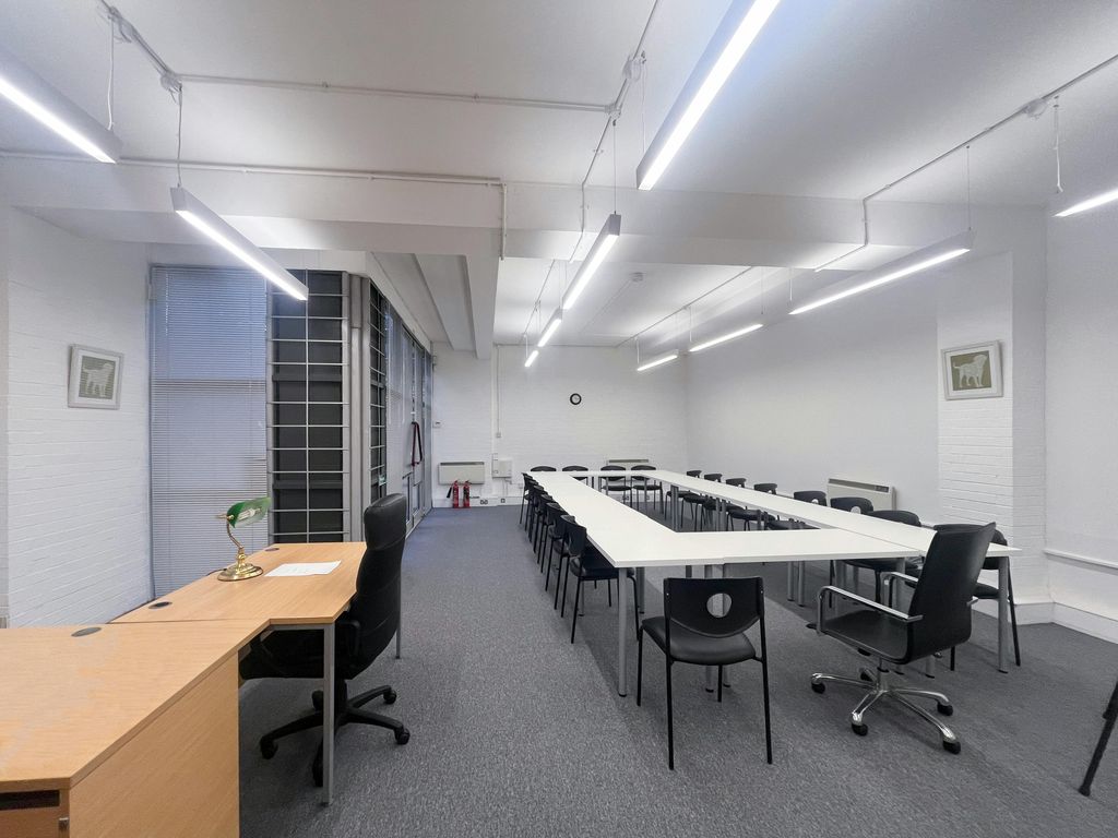 Property photo 2 of 4 Unit 3 Walmer Courtyard Holland Park W11 Office For Sale Office2.Jpg