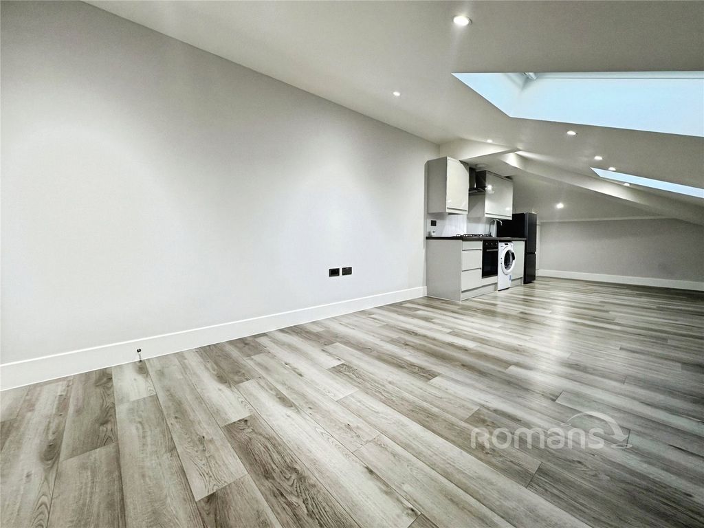 Property photo 3 of 6 Picture No. 09