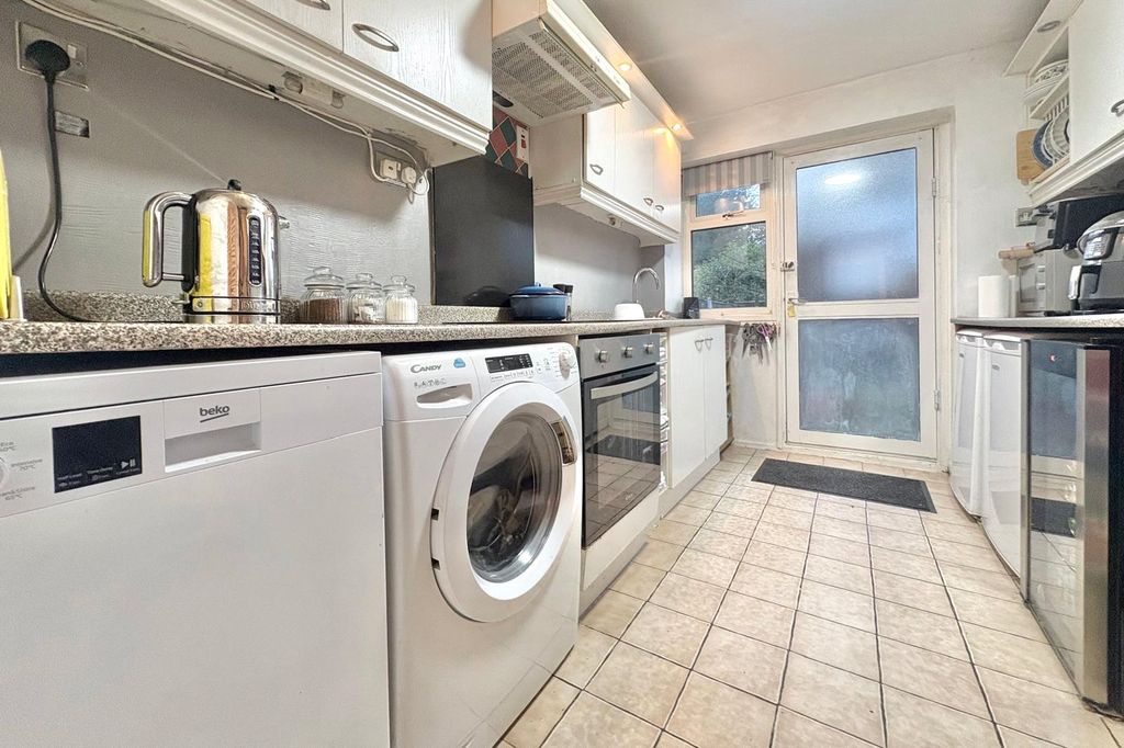 Property photo 2 of 11 Picture No. 06