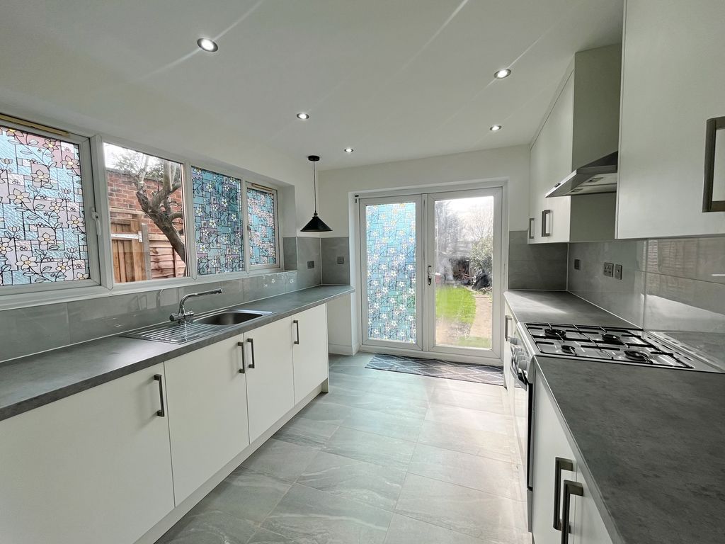 Property photo 3 of 13 Photo 12