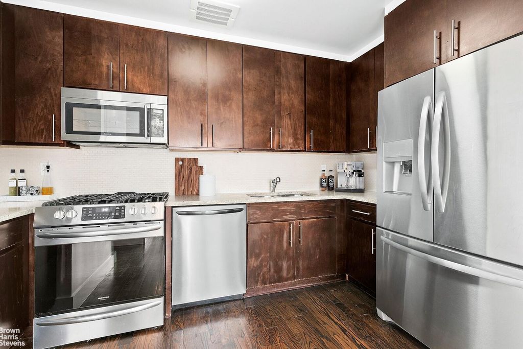Property photo 3 of 11 <Alttext/>