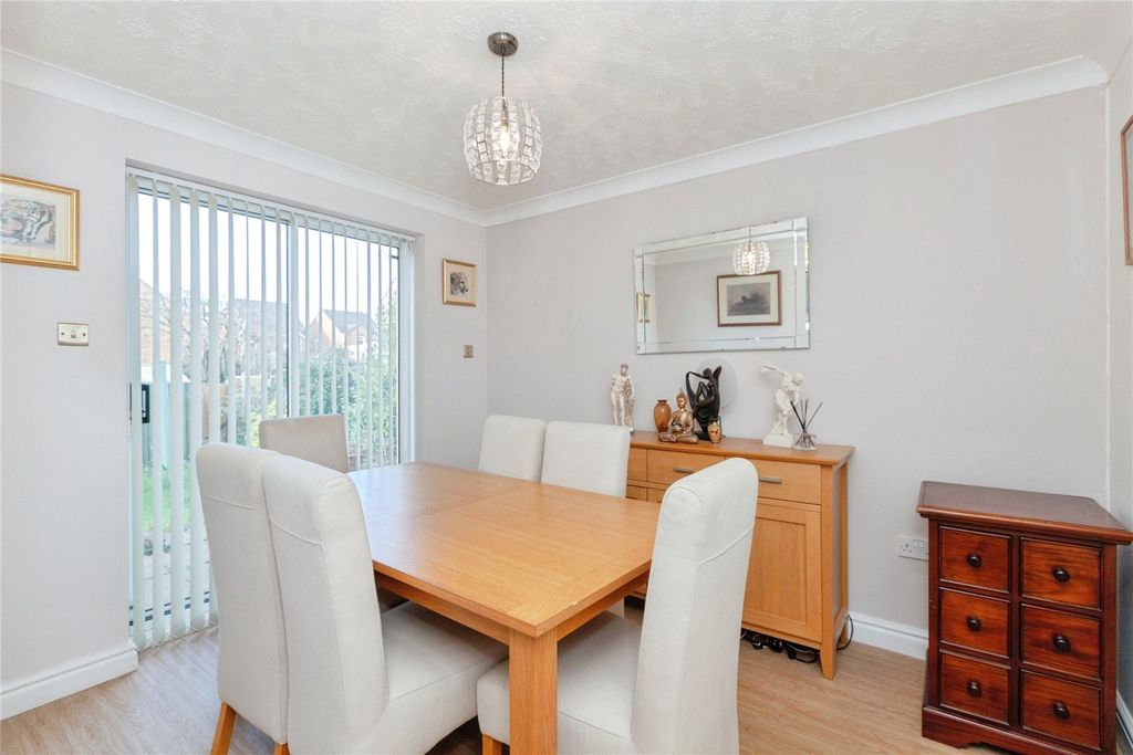 Property photo 3 of 17 Picture No. 06