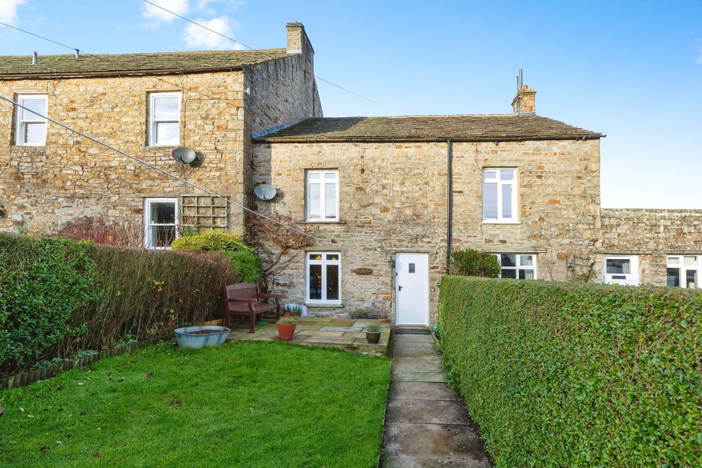 Property photo 1 of 26