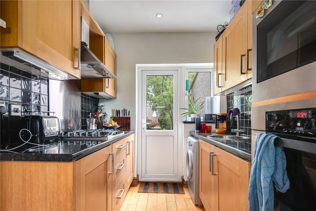 Property photo 3 of 24 Kitchen
