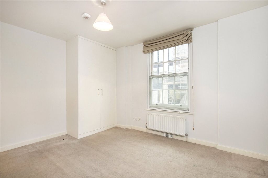 Property photo 2 of 9 Picture No. 13