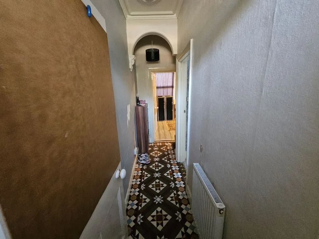 House in Sandwell, West Midlands - More