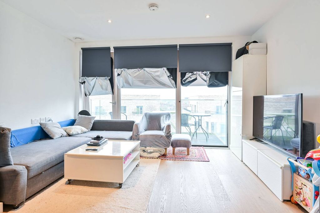 Property photo 1 of 6