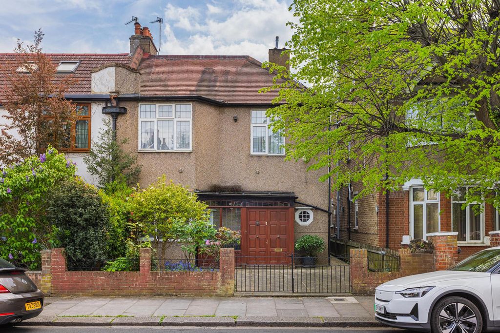 Property photo 1 of 17