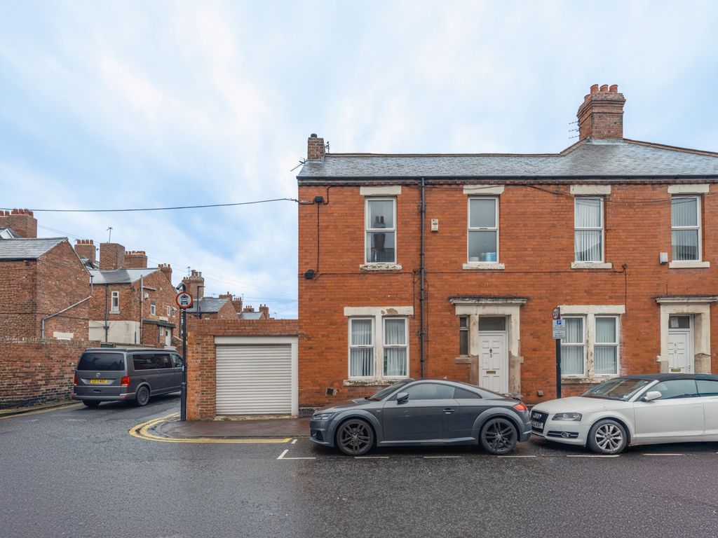 Property photo 1 of 2 4635650