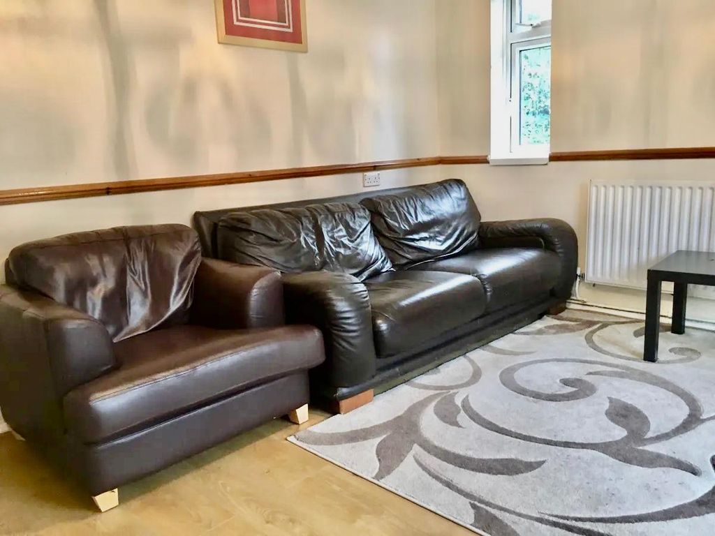 Property photo 3 of 8