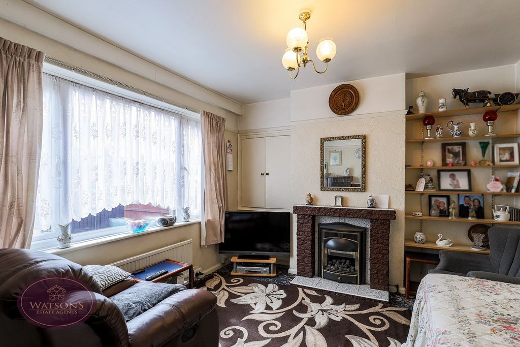 Property photo 2 of 25