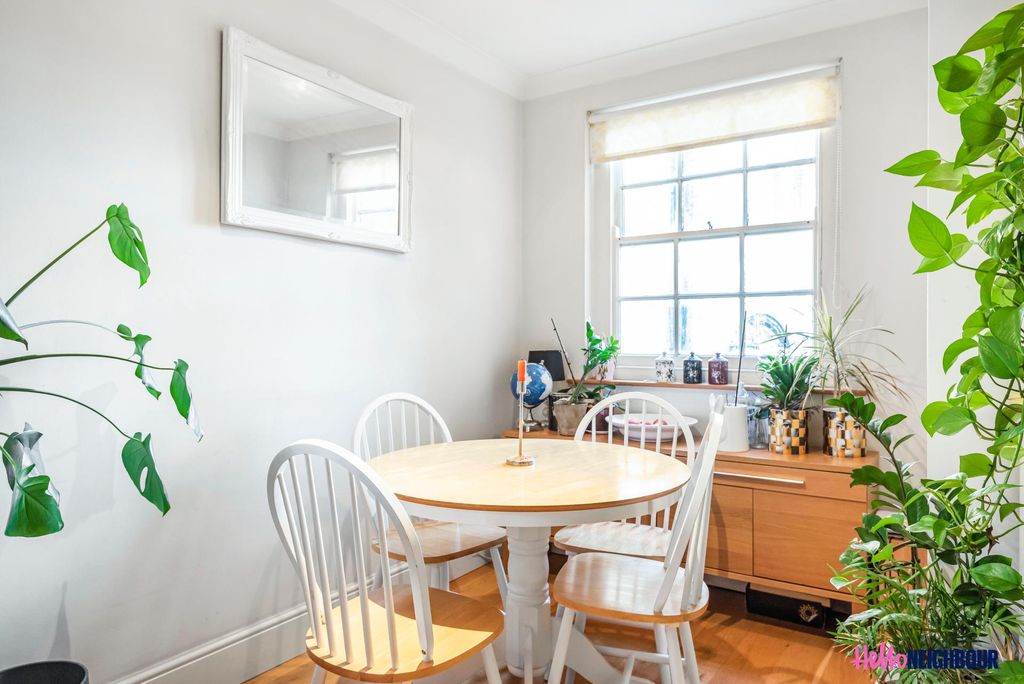 Property photo 3 of 15 Photo 2