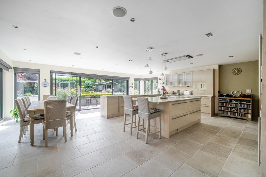 Property photo 2 of 30 1503290-21-6A7B017cc65Fd.Jpg