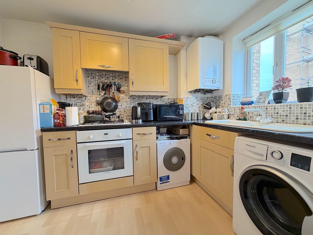 Property photo 3 of 13