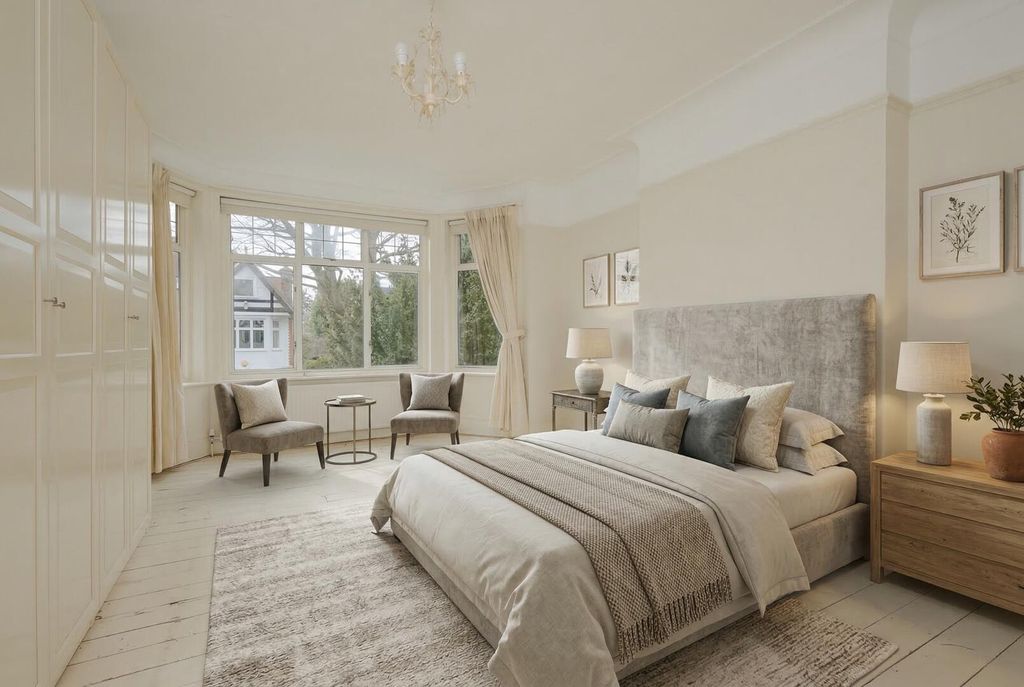 Property photo 2 of 14 Bedroom