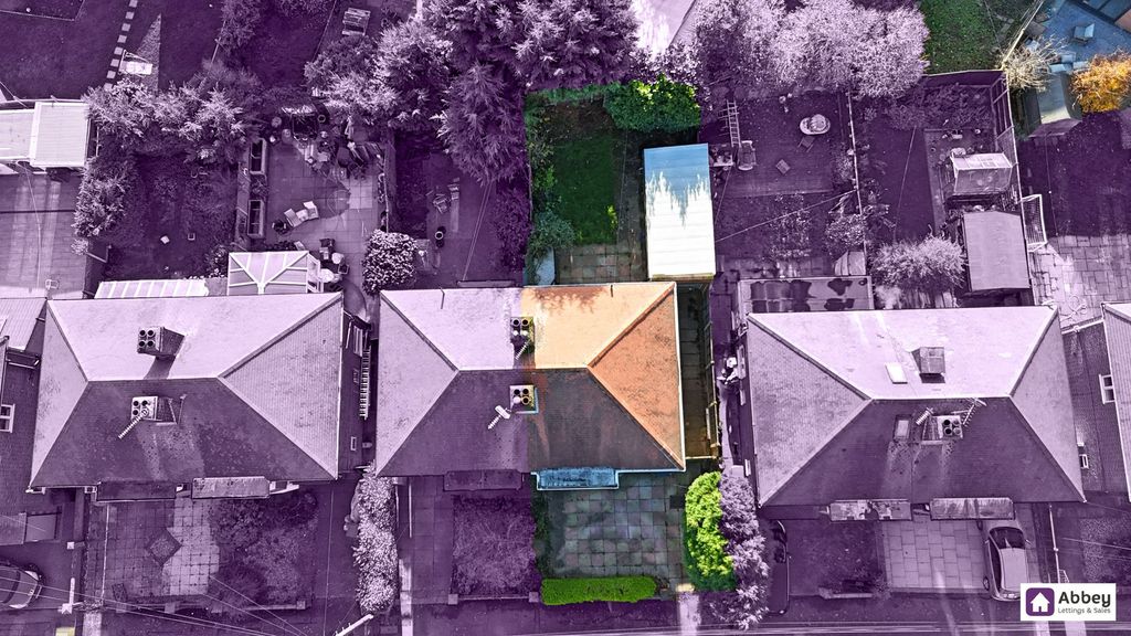 Property photo 2 of 12 Overview