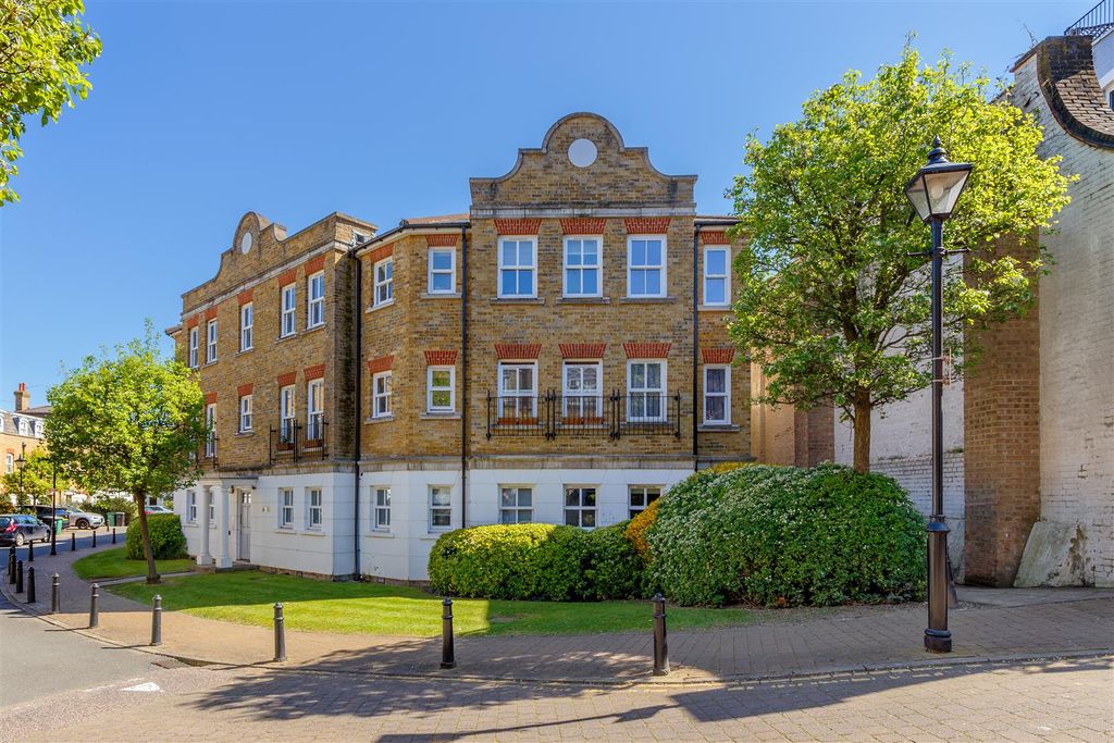 Property photo 1 of 12 0007.Jpg