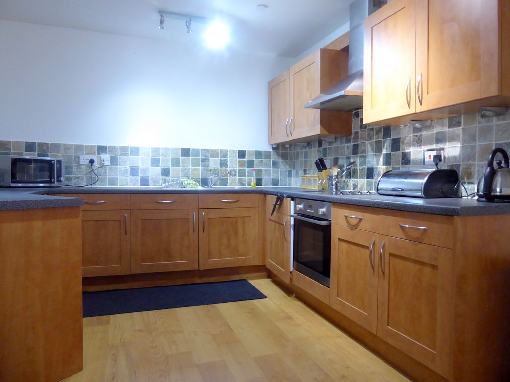 Property photo 2 of 13 Kitchen